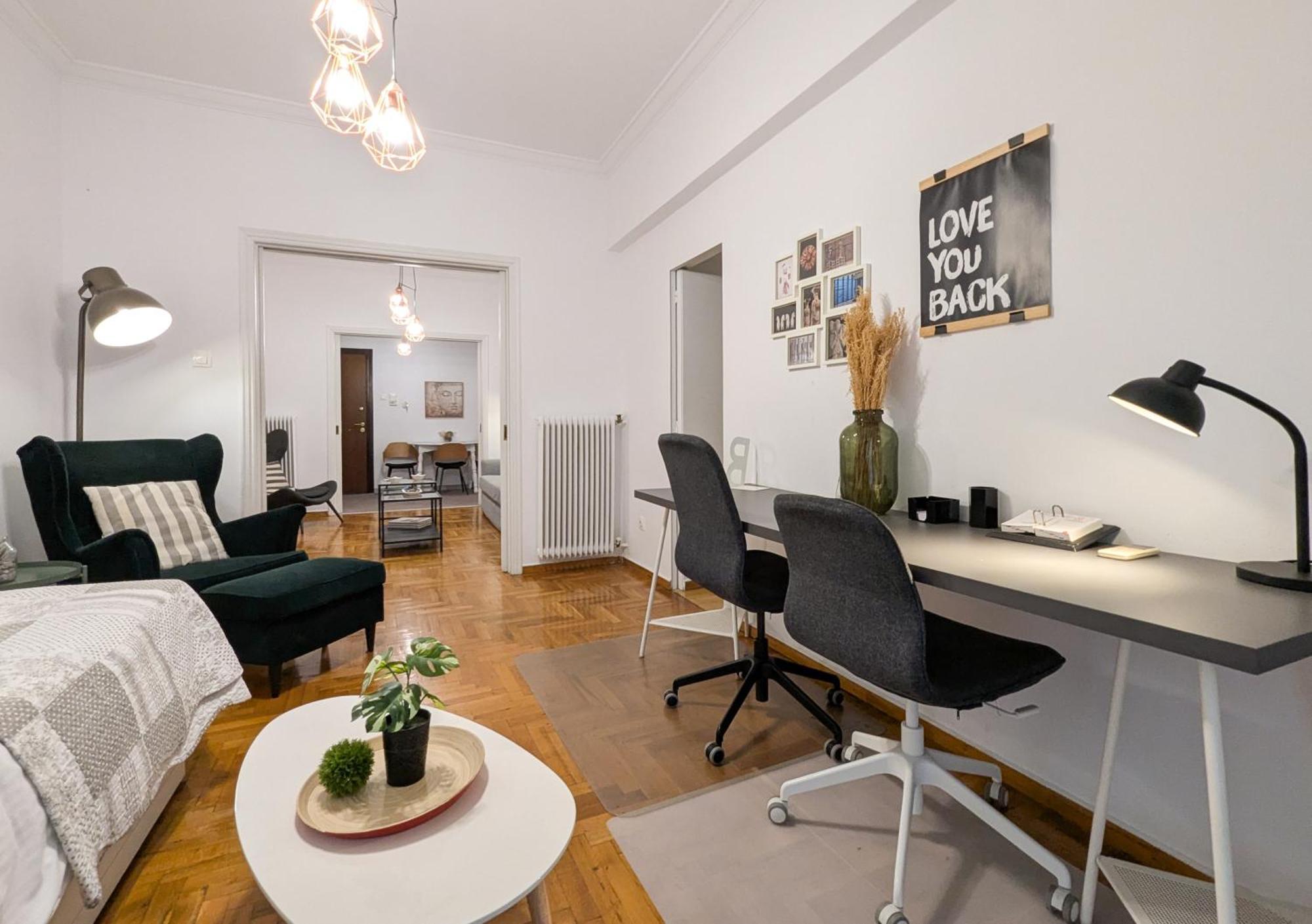 Spacious Apt For 5 Guests Next To Acropolis&Metro 아테네 외부 사진