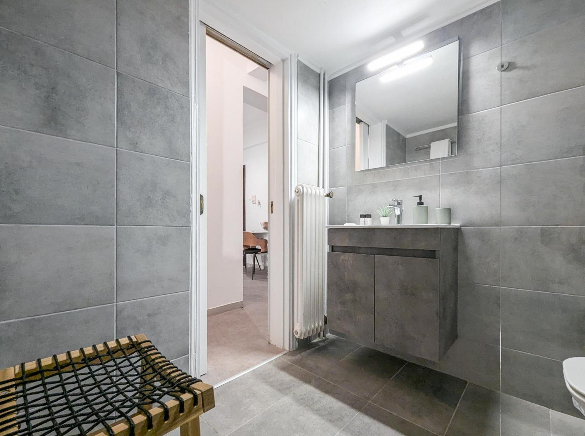 Spacious Apt For 5 Guests Next To Acropolis&Metro 아테네 외부 사진