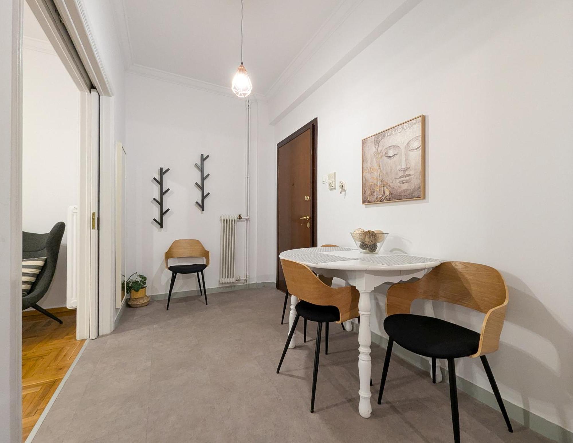 Spacious Apt For 5 Guests Next To Acropolis&Metro 아테네 외부 사진