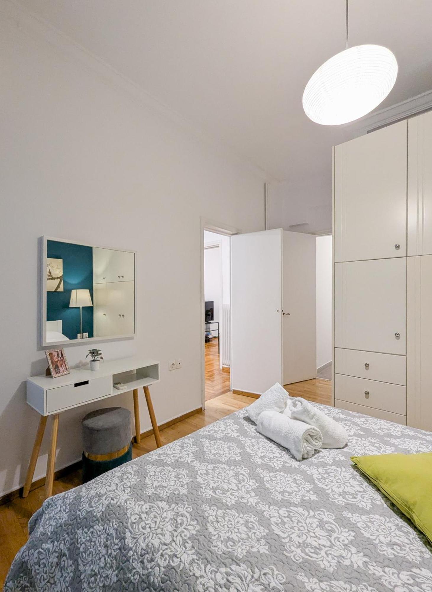 Spacious Apt For 5 Guests Next To Acropolis&Metro 아테네 외부 사진